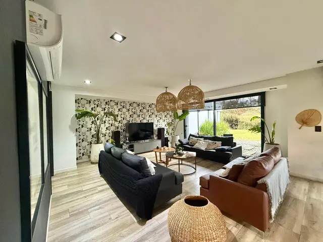 Casa de 4 ambientes en venta en Jorge Newbery