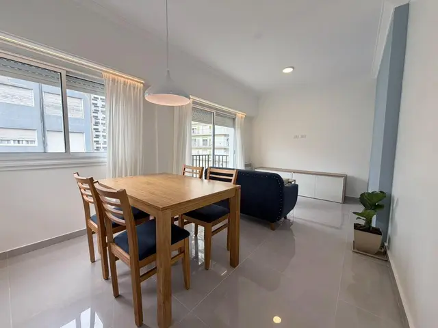 Departamento de 3 ambientes en venta en Plaza Colón
