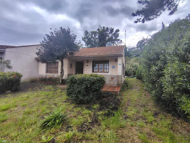 Casa de 2 ambientes en venta en Los Acantilados