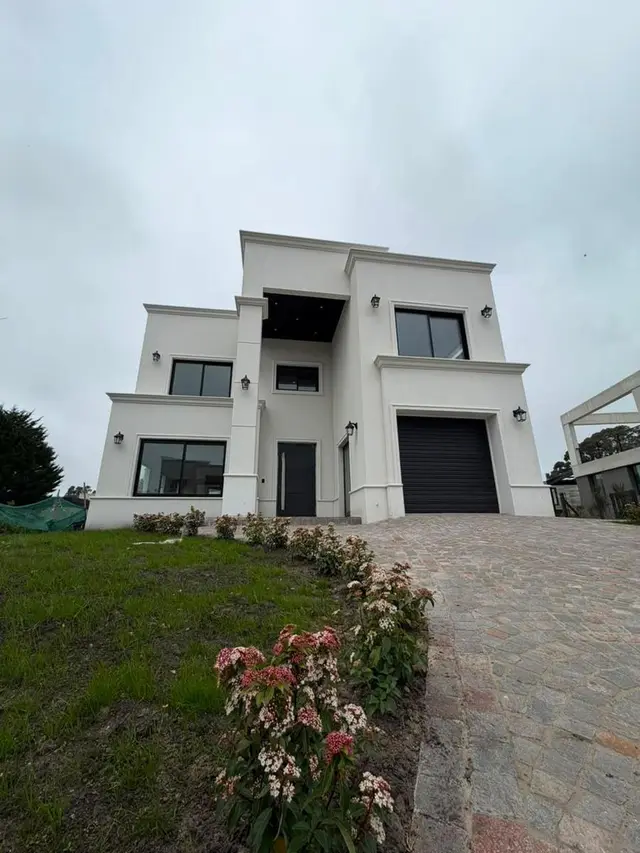 Casa de 4 ambientes en venta en Mar del Plata