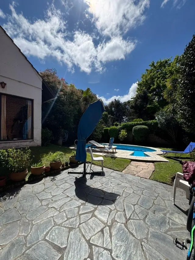 Casa de 3 ambientes en venta en LA FLORIDA