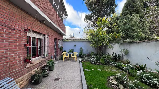 PH de 4 ambientes en venta en LAS AVENIDAS