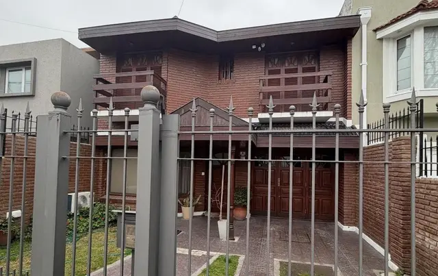 Casa de 3 ambientes en venta en ESTRADA JOSE MANUEL