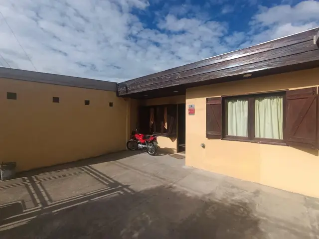 Casa de 3 ambientes en venta en LOS TILOS