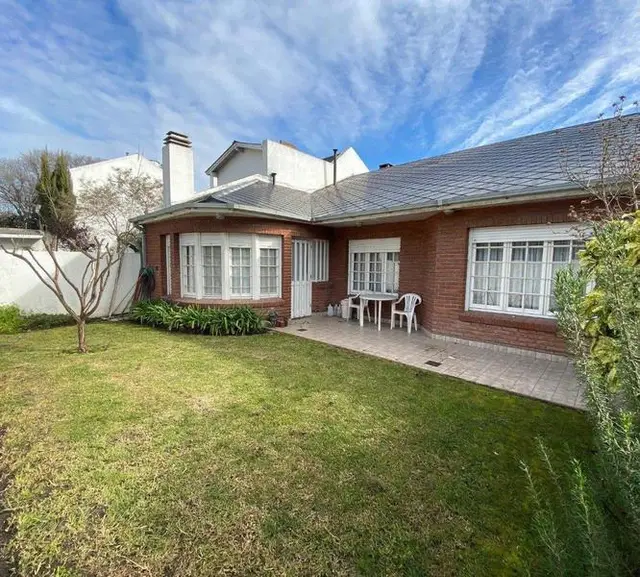 Casa de 4 ambientes en venta en GENERAL ROCA