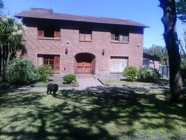 Casa de 4 ambientes en venta en ESTRADA JOSE MANUEL