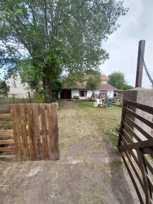 Casa de 4 ambientes en venta en SAN EDUARDO DE CHAPADMALAL