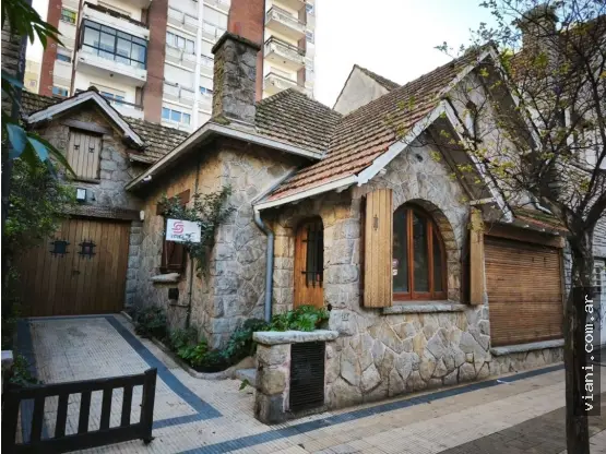 Casa de 4 ambientes en alquiler en Centro