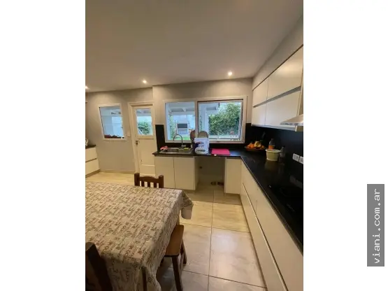 Casa de 4 ambientes en venta en ESTACION TERMINAL (ALDREY)