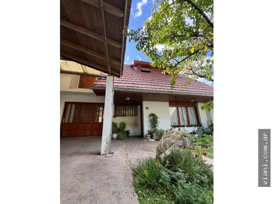 Casa de 6 ambientes en venta en LOS PINARES