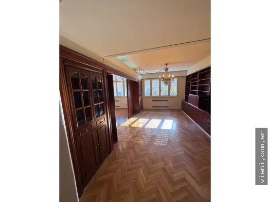 Departamento de 5 ambientes en venta en Centro