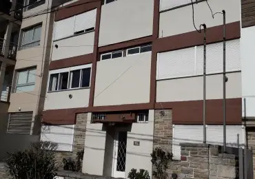 Departamento de 2 ambientes en venta en LA PERLA