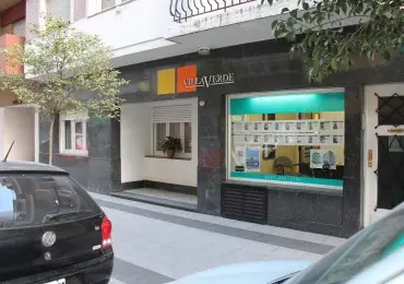 Local de 3 ambientes en venta en La Perla