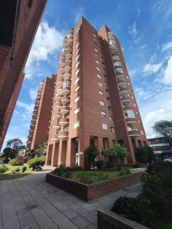Departamento de 5 ambientes en venta en VILLA PRIMERA