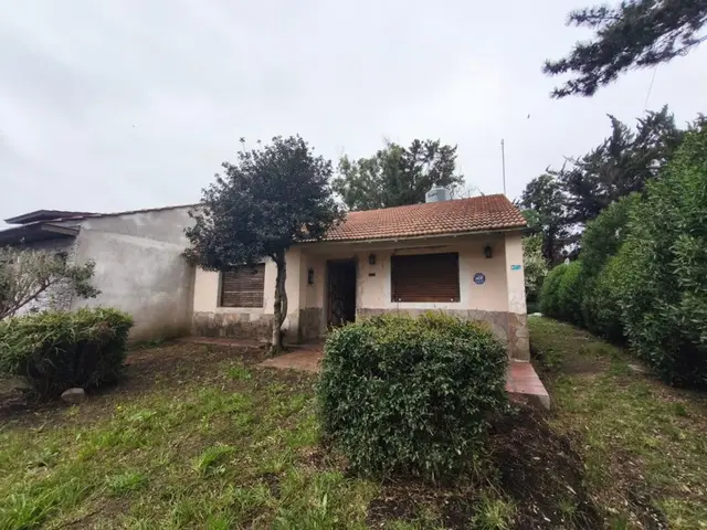 Casa de 3 ambientes en venta en Acantilados