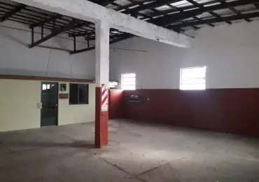 Local en venta en SAN CAYETANO