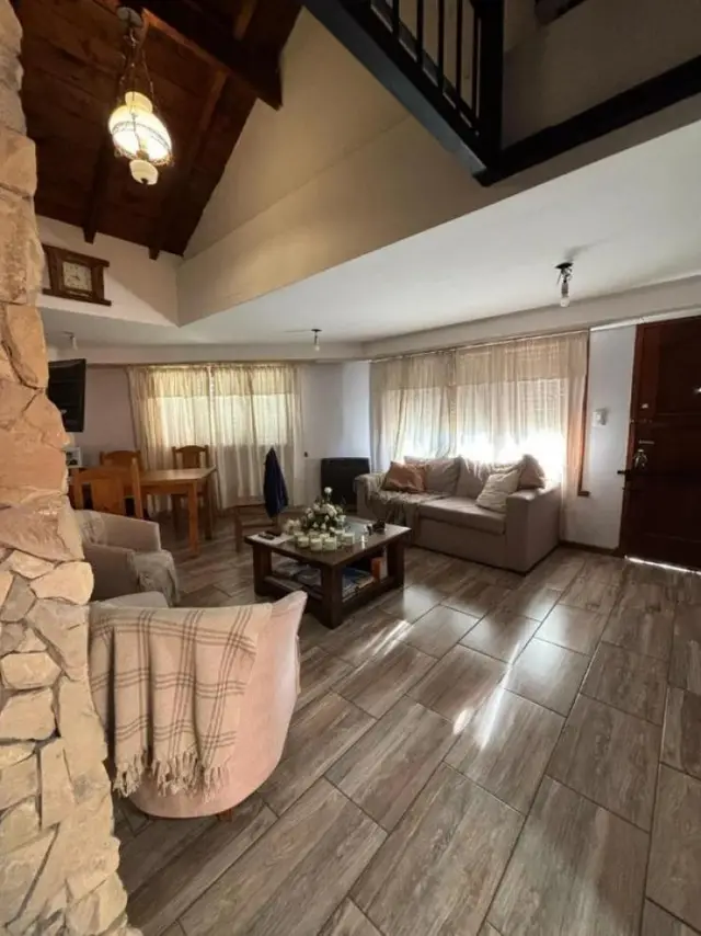 PH de 4 ambientes en venta en LOS ANDES