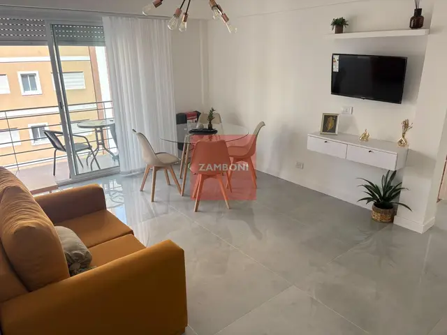 Departamento de 3 ambientes en venta en Centro