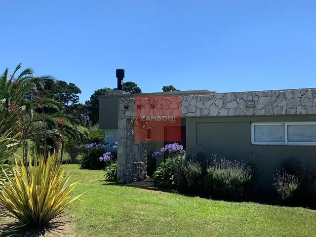 Casa de 2 ambientes en venta en Playa Chapadmalal