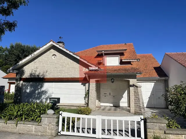 Casa de 4 ambientes en venta en ZACAGNINI JOSE MANUEL