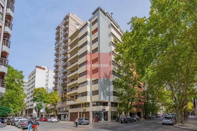 Departamento de 3 ambientes en venta en Centro