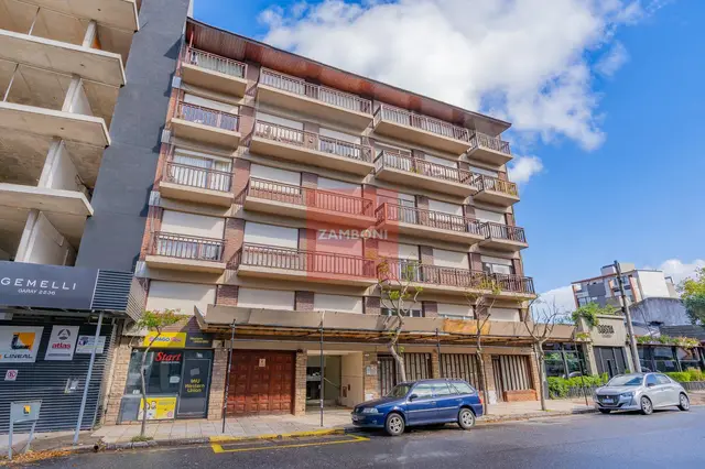 Departamento de 3 ambientes en venta en ESTACION TERMINAL (ALDREY)