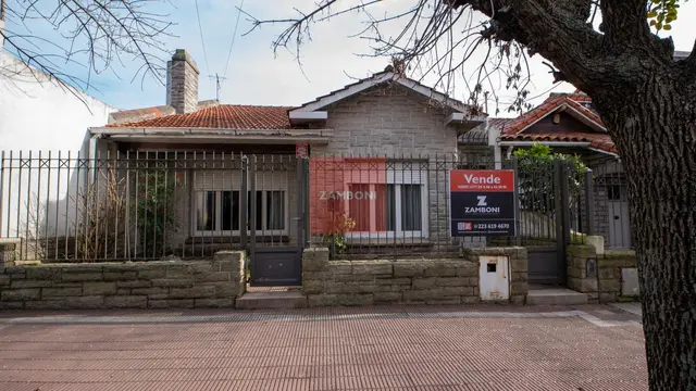 Casa de 2 ambientes en venta en GENERAL ROCA
