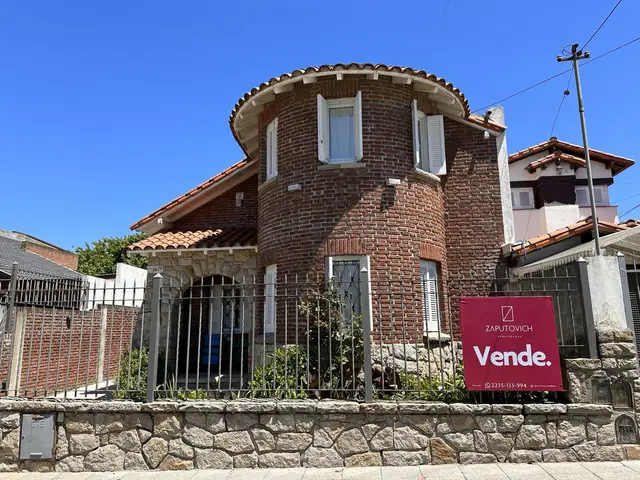 Casa de 5 ambientes en venta en PUNTA MOGOTES