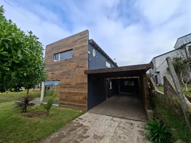 Casa de 4 ambientes en alquiler en Centro