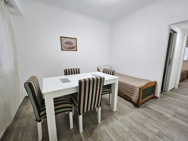 Departamento de 2 ambientes en alquiler en Área Centro