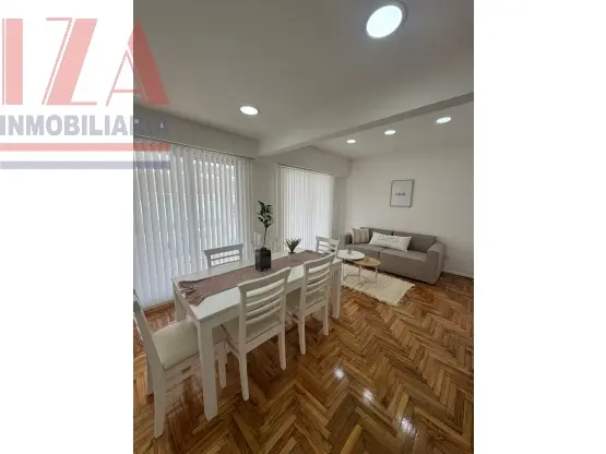 Departamento de 4 ambientes en venta en Centro