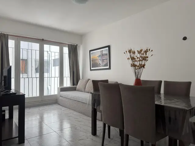 Departamento de 3 ambientes en alquiler temporario en Centro