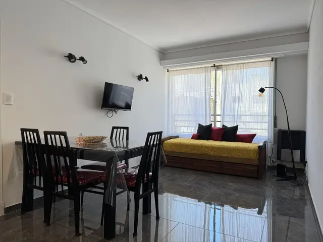 Departamento de 2 ambientes en alquiler en Centro