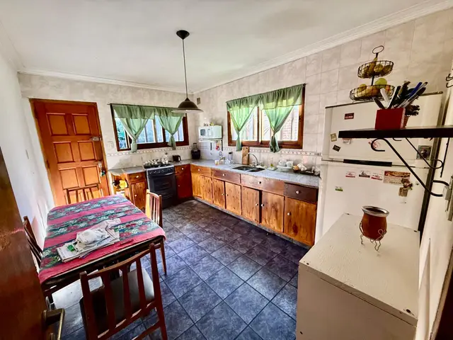 Casa de 4 ambientes en venta en LAS AVENIDAS