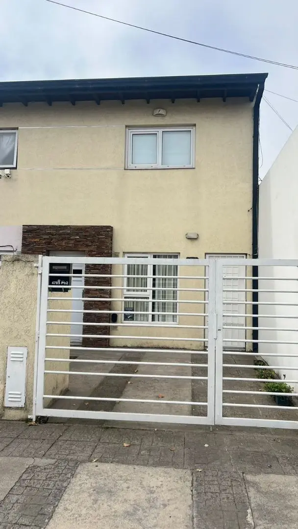 PH de 2 ambientes en venta en DON BOSCO