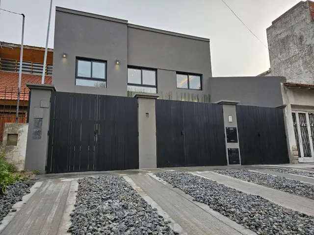 PH de 3 ambientes en venta en VILLA LOURDES