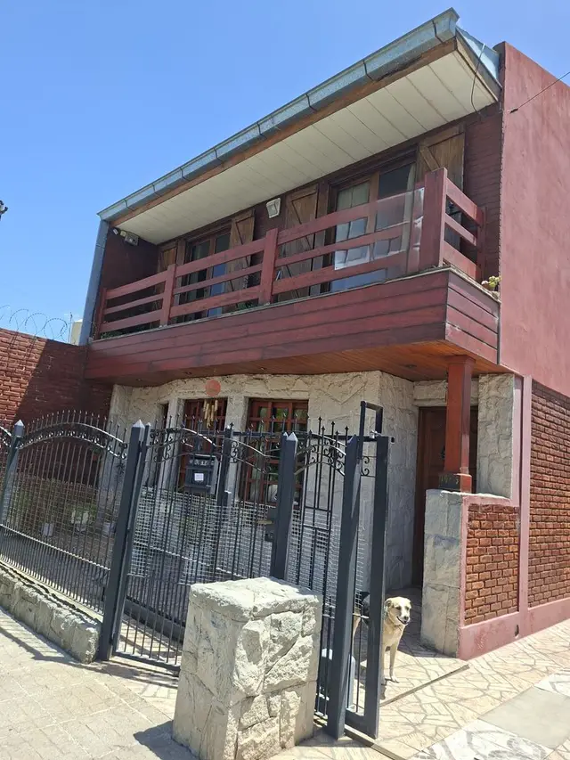 Casa de 4 ambientes en venta en MALVINAS ARGENTINAS