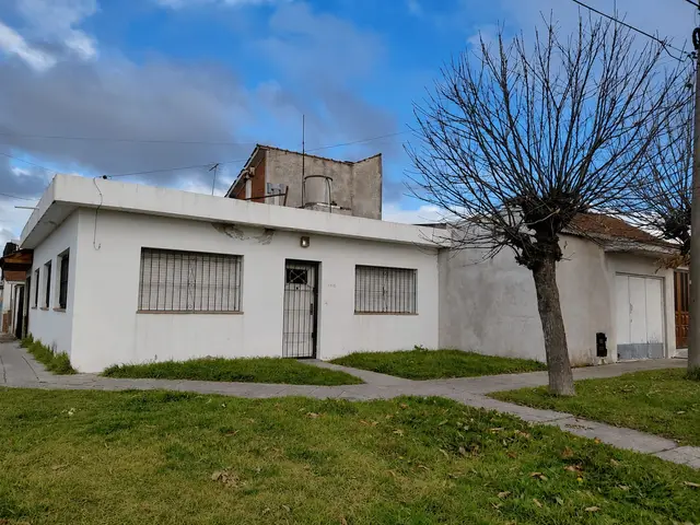 Casa de 4 ambientes en venta en DE LA PLAZA FORTUNATO