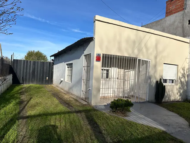 Casa de 3 ambientes en venta en JUAN GREGORIO DE LAS HERAS