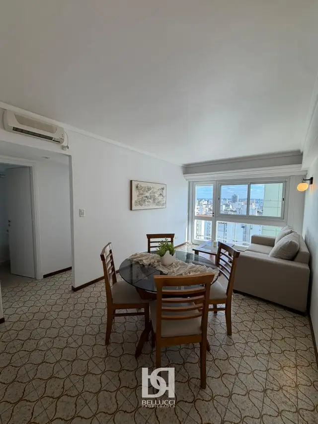 Departamento de 2 ambientes en venta en Área Centro