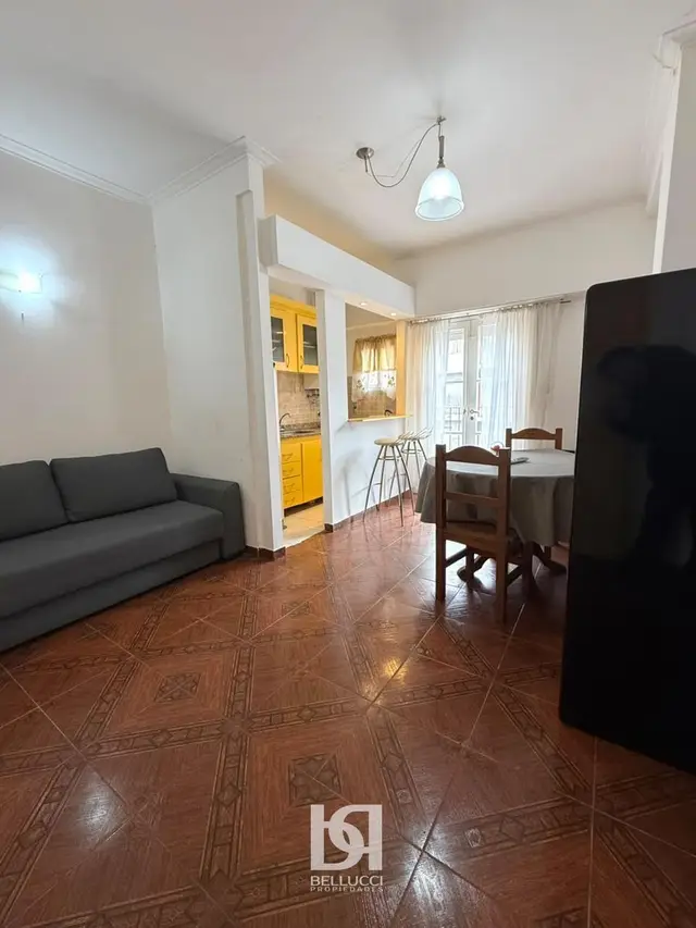 Departamento de 2 ambientes en venta en Área Centro