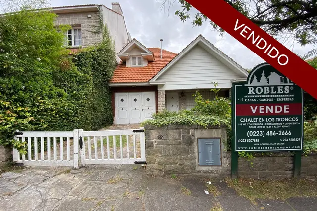 Casa de 4 ambientes en venta en LOS TRONCOS