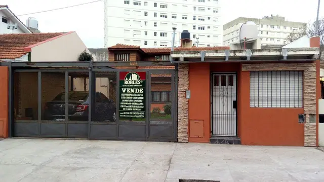 Casa de 8 ambientes en venta en SARMIENTO DOMINGO FAUSTINO