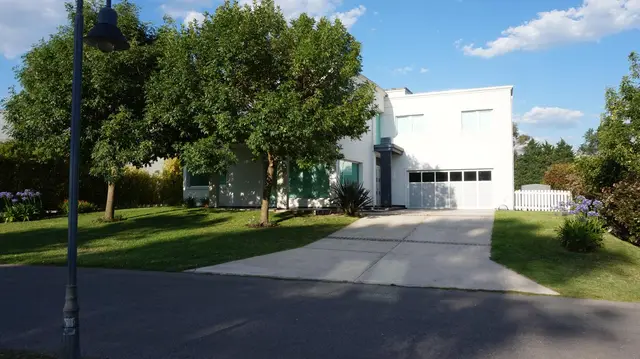 Casa de 6 ambientes en venta en Rumencó