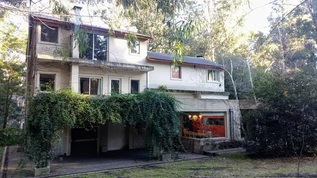 Casa de 5 ambientes en venta en BOSQUE PERALTA RAMOS