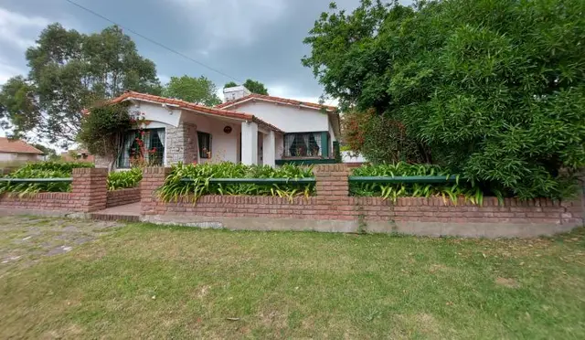 Casa de 4 ambientes en venta en ALFAR