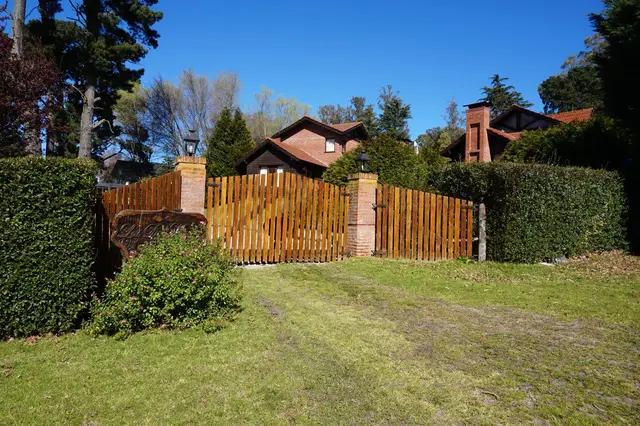 Casa de 6 ambientes en venta en SIERRA DE LOS PADRES
