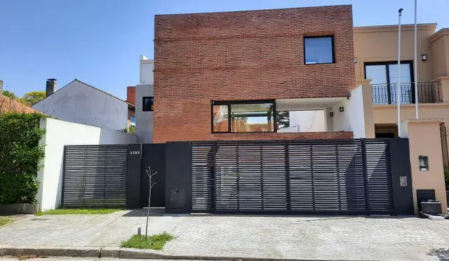 Casa de 4 ambientes en venta en LOS TRONCOS