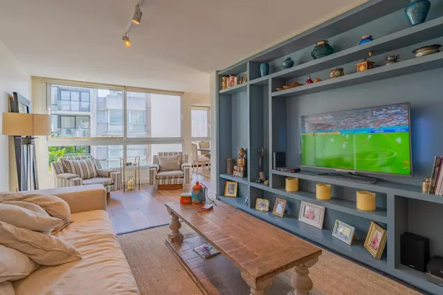 Departamento de 4 ambientes en venta en LOS TRONCOS