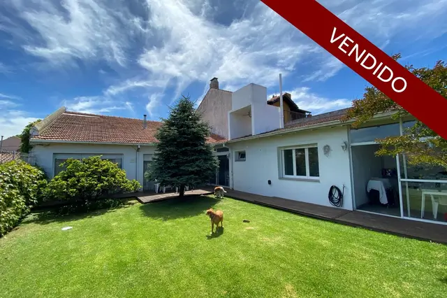 Casa de 4 ambientes en venta en LOS TRONCOS